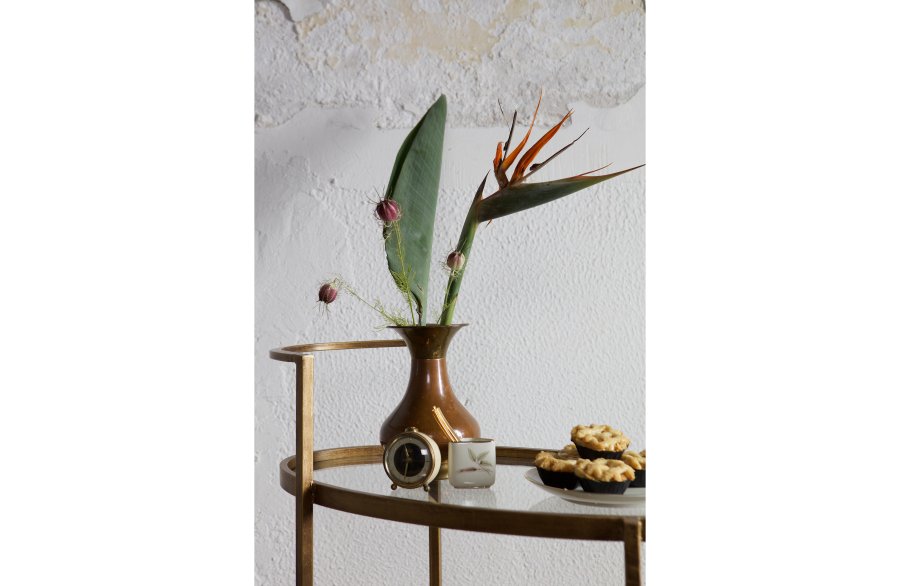 WOOOD Collection rullebord, m. 2 glashylder og hjul, oval - antik messing metal (67x35)