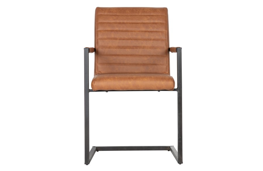 WOOOD Bas Esszimmerstuhl, mit Armlehnen – Vintage Cognac PU und schwarzes Metall