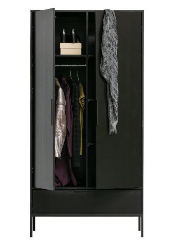 WOOOD Adam garderobe, m. 2 drer, 1 skuff, 4 hyller og 1 hengerstang - sort furu og stl