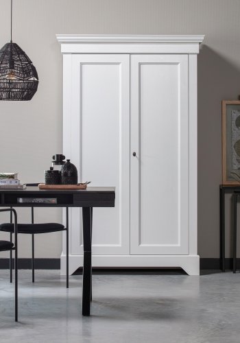 WOOOD EXCLUSIVE Ivy spisebordsstol, m. armlener, stabelbar - svart flyelspolyester og svart jern