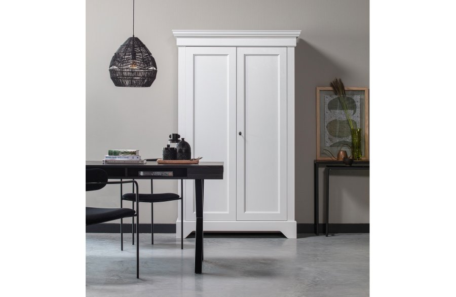 WOOOD EXCLUSIVE Ivy spisebordsstol, m. armlener, stabelbar - svart flyelspolyester og svart jern