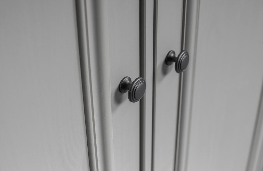 WOOOD Lily garderobe, m. 2 drer, 2 skuffer, 5 hyller og 1 hengestang - varm gr furu