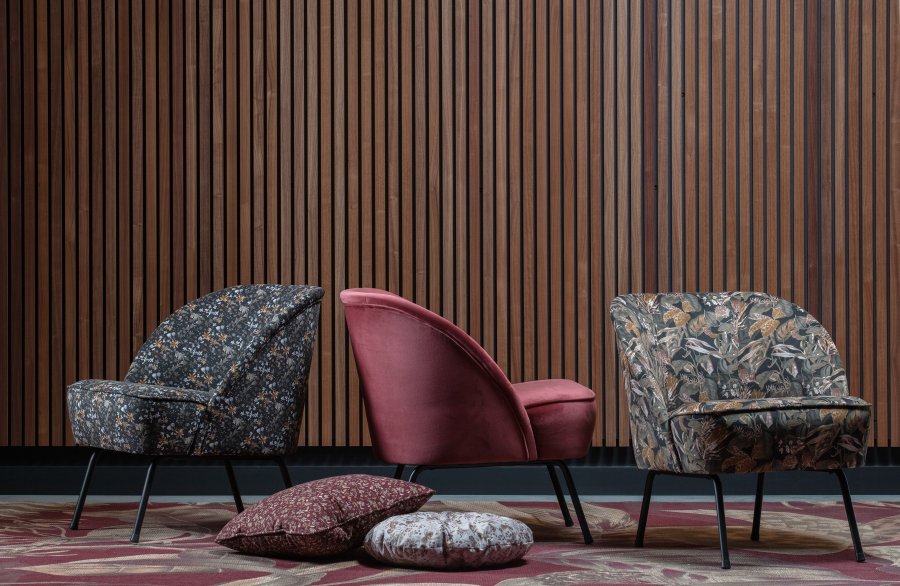 WOOOD Vogue lenestol - svart flyelspolyester med blomstertrykk og sort metall