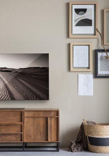 WOOOD EXCLUSIVE Front TV-bord, m. 2 drer, 2 skuffer og 2 hyller - naturlig mangotre og sort metall