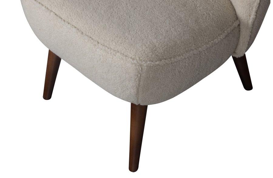 WOOOD Sara lenestol - off-white polyester teddystoff og tre