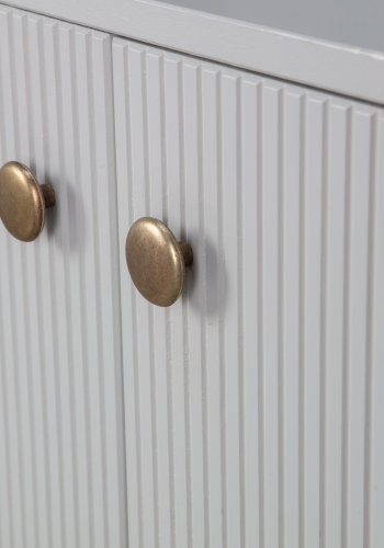 TRE Madu skjenk, m. 4 drer og 2 hyller - skygr furu og metall