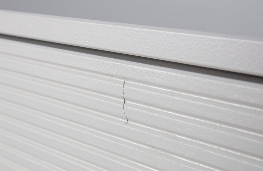 WOOOD Madu garderobe, m. 2 drer, 1 skuff, 3 hyller, 1 hengerstang - skygr furu og metall