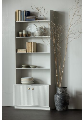 WOOOD Madu bokhylle, m. 2 drer - skygr furu og metall (H:200)