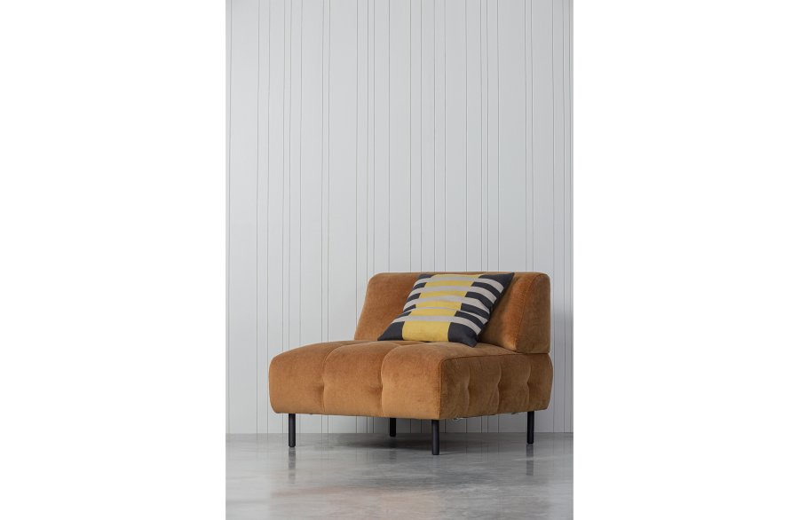 WOOOD EKSKLUSIV Lloyd lenestol - kanelvasket flyel og svart metall