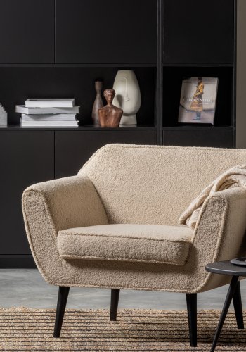 WOOOD Rocco lenestol - ekte polyester teddystoff og svart bketre