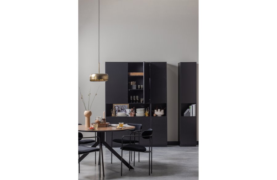 TRE EKSKLUSIV Finca skap, m. 2 drer, 3 hyller, 1 pent rom - dyp svart furu (B:40)