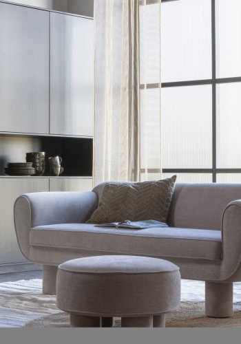 TRE EKSKLUSIV Finca skap, m. 4 drer, 3 hyller, 1 pent rom - dyp svart furu (B:110)