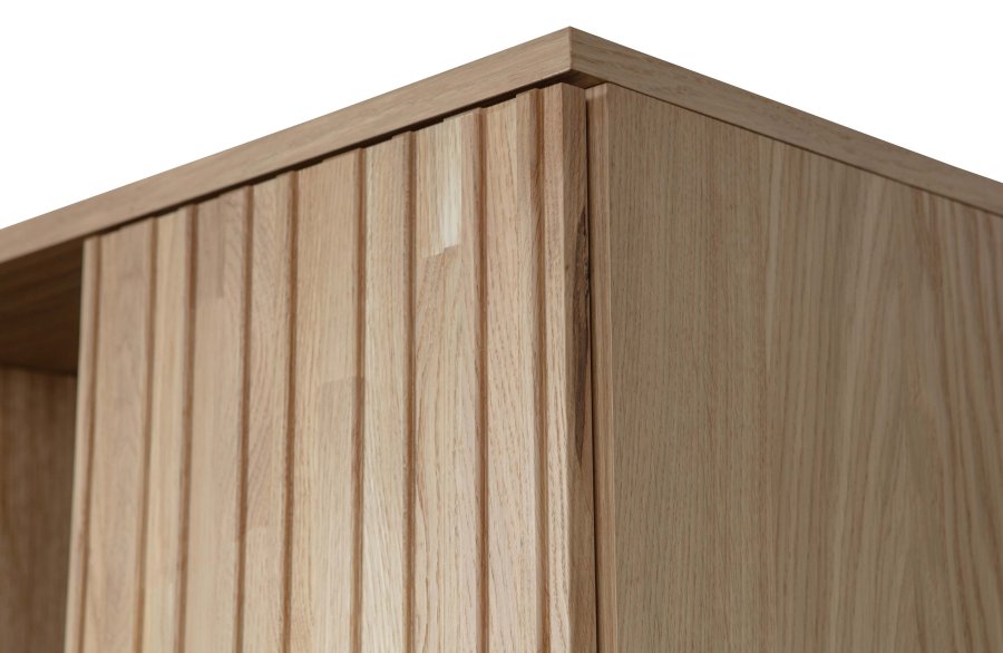 WOOOD EKSKLUSIV Nytt gravure skap, m. 2 trykk for  pne drer og 1 skuff - naturlig eikefiner og svart metall