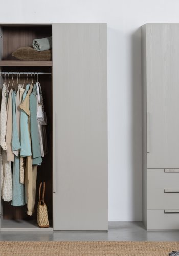 WOOOD Ren garderobe, m. 2 drer, 3 hyller, 1 hengestang, 2 skuffer - steingr/brun valnttfinish