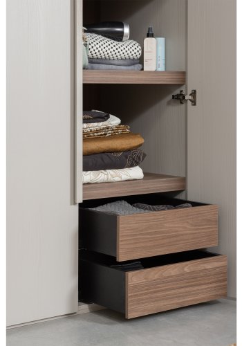 WOOOD Ren garderobe, m. 2 drer, 3 hyller, 1 hengestang, 2 skuffer - steingr/brun valnttfinish