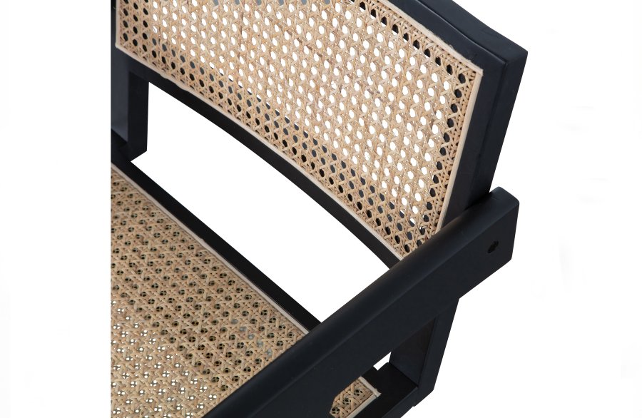 WOOOD EKSKLUSIV Gunn spisebordstol, m. armlener - naturrotting og sort furu