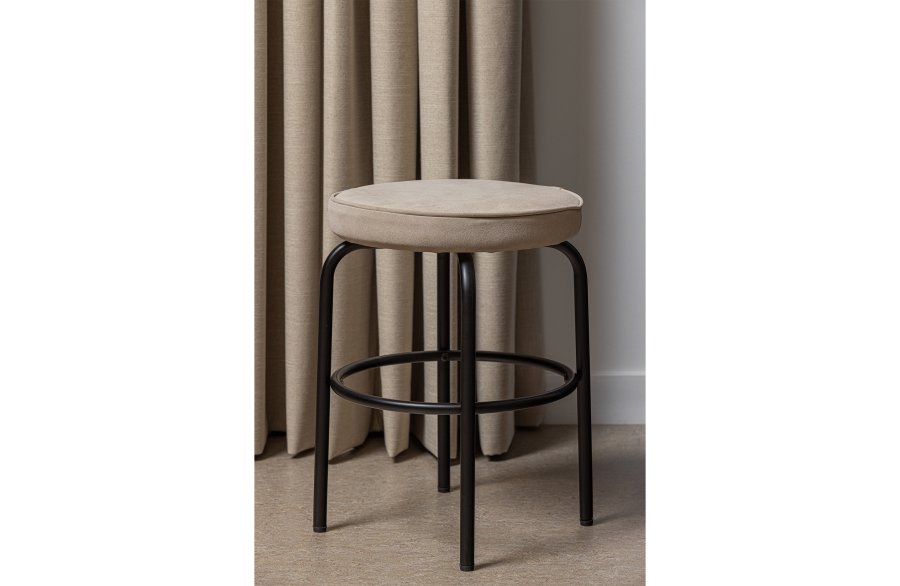 TRE EKSKLUSIVT Tris krakk, m. fotsttte - ekte mikrofiberskinn og svart metall (38)