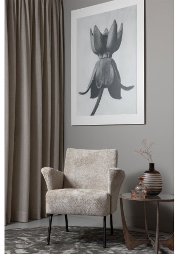 WOOOD Muse lenestol, med armlener - naturlig polyester og sort metall