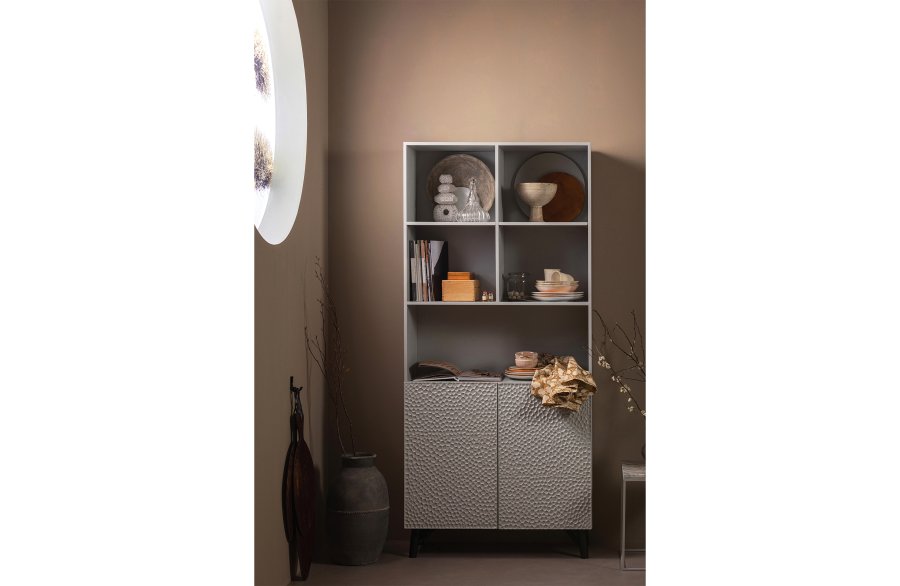 WOOOD Carved reol, m. 2 lger og 6 hylder - tgegr mangotr og fyrretr(H:200cm x90cm x 37cm)