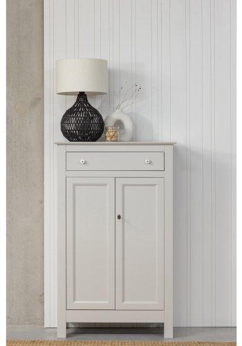 WOOOD Eva skp, m. 2 luckor, 1 lda och 2 hyllplan - dimmig gr furu