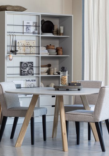 WOOOD Tablo spisebord, med organisk form, firkantet - tkete gr ask og naturlig eik (130x130)