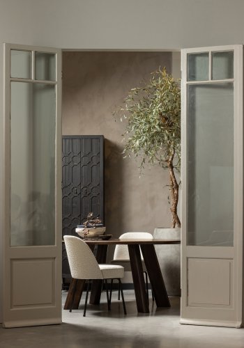 WOOOD Vogue spisestuestol - naturlig bouclé polyesterstoff og svart metall