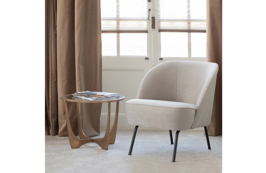 WOOOD Vogue lenestol - naturlig bouclé polyesterstoff og svart metall