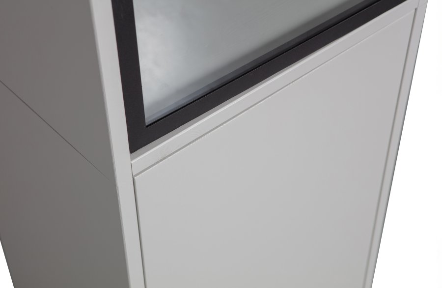 VTWONEN Basic vitrineskap, m. 2 trykk for  pne drer, 5 hyller - glass, svart metall og tkegr furu