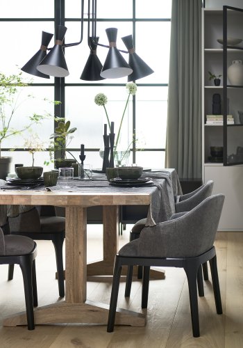 VTWONEN Basic vitrineskap, m. 2 trykk for  pne drer, 5 hyller - glass, svart metall og tkegr furu