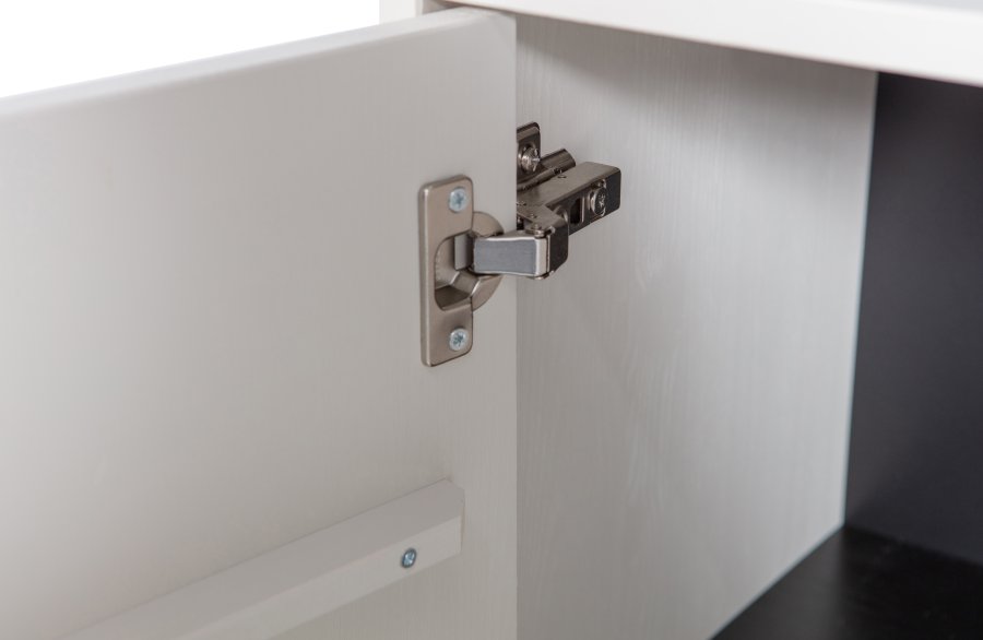 VTWONEN Basic vitrineskap, m. 2 trykk for  pne drer, 5 hyller - glass, svart metall og tkegr furu