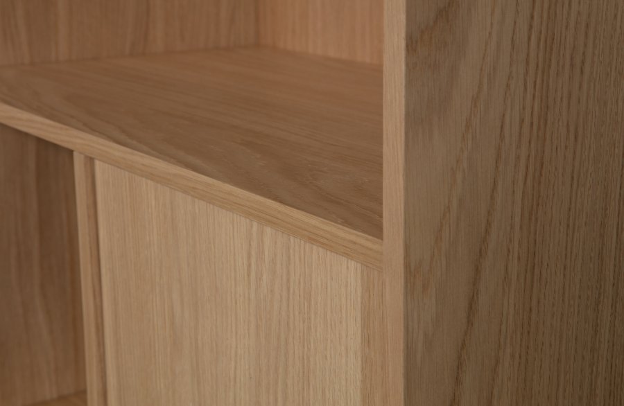 VTWONEN Modulrt overskap, m. 3 trykk for  pne drer og hyller - naturlig matt eikefiner (77x40)