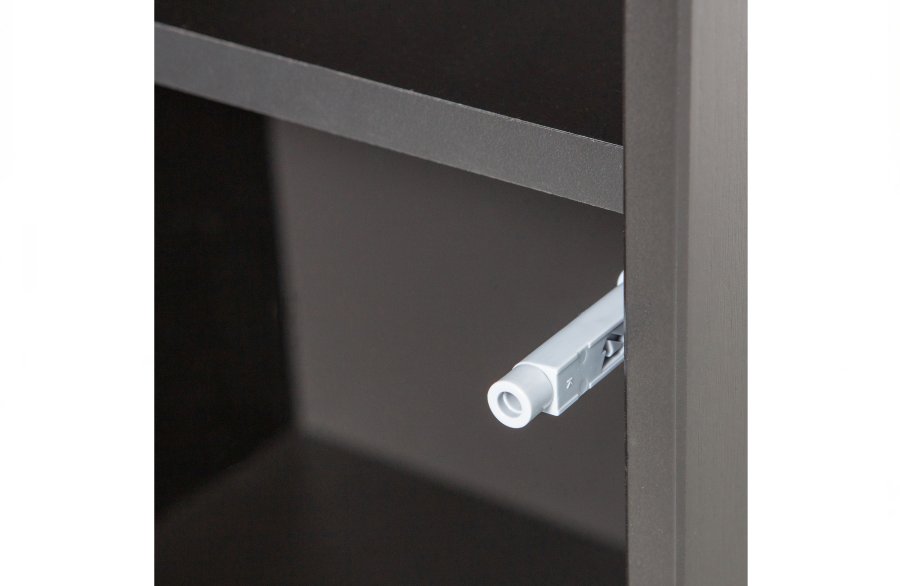 TRE Teun skap, m. 1 trykk for  pne dr og 4 hyller - svart furu