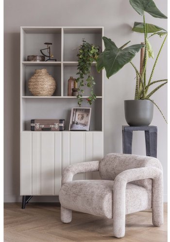 WOOOD EKSKLUSIV Lenny lenestol, med armlener - sand grov tekstur flyels polyester