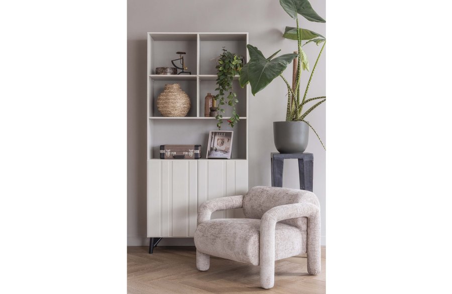 WOOOD EKSKLUSIV Lenny lenestol, med armlener - sand grov tekstur flyels polyester