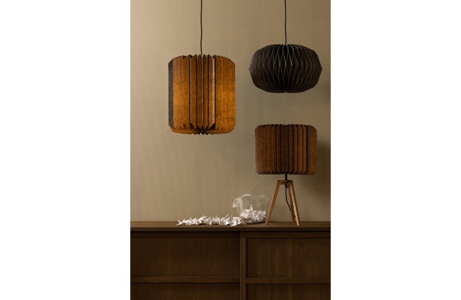 WOOOD Bones bordlampe - svart papir og natur