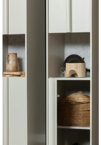 TRE EKSKLUSIV Basu lite skap, m. 2 drer og 5 hyller - stv og betongfuru