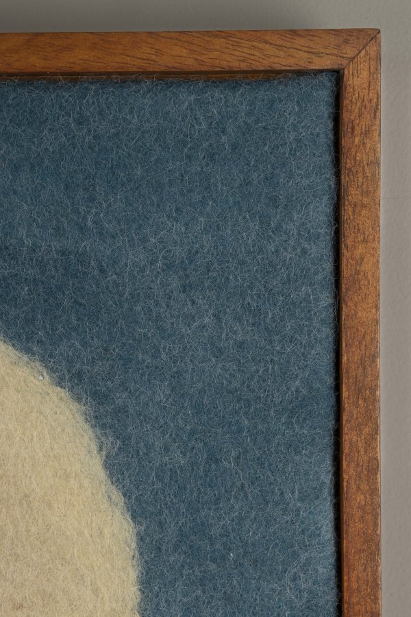 DUTCHBONE Chandra Wanddekoration, quadratisch – blau/mehrfarbige Wolle und Mangoholz (74 x 74)