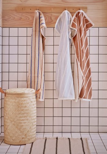 OYOY LIVING Lina resirkulert badematte - off-white resirkulert plast, L100 x B60 cm