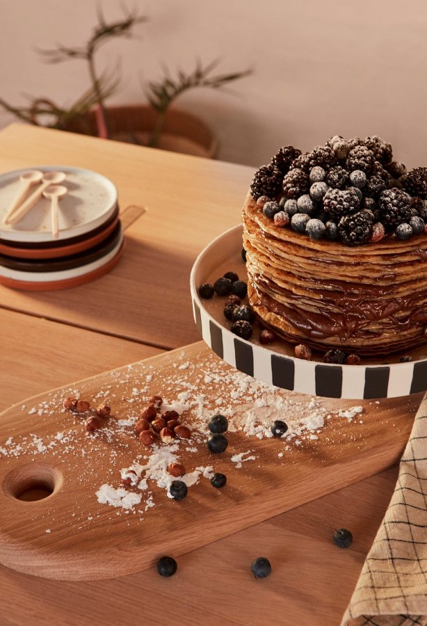 OYOY LIVING Yumi skjrebrett - Naturlig eik