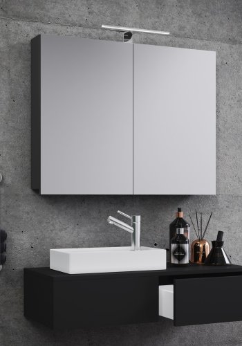 Gudas baderomsmbelsett - speilglass, keramikk og sort melamin