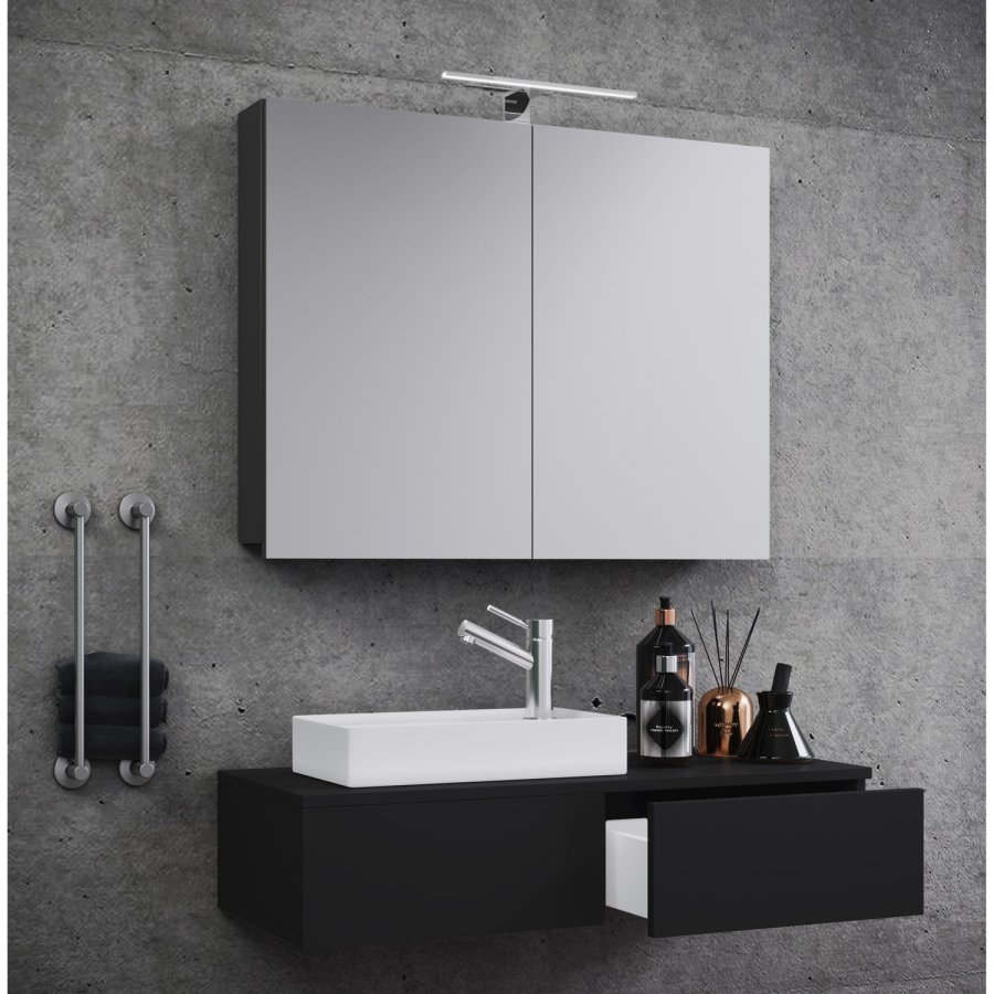 Gudas baderomsmbelsett - speilglass, keramikk og sort melamin