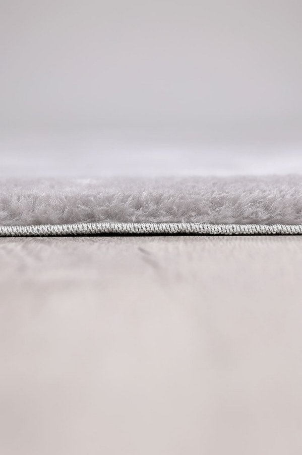 TEPPI HMFPUFY-4 gulvtppe, rund - lysegr polyester (60)