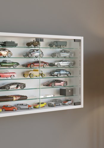 VCM NORDIC Mandosa XL Hängeschrank, m. 2 Türen und 6 Einlegeböden – Glas und weißes Holz