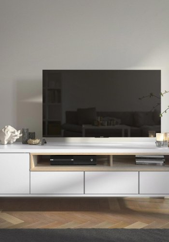 TVILUM Roomers TV-bord - hvit/eik struktur, m. 1 dr og 3 skuffer (156 cm)