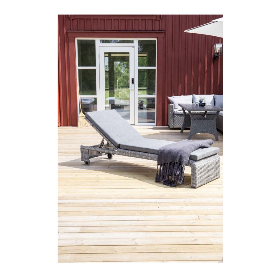 VENTURE DESIGN London utendrs solstol med gr stoffpute og hjul - gr rotting og aluminium