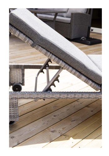 VENTURE DESIGN London utendrs solstol med gr stoffpute og hjul - gr rotting og aluminium