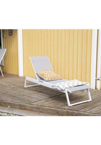 VENTURE DESIGN Parma udendrs liggestol - gr stof og hvid aluminium