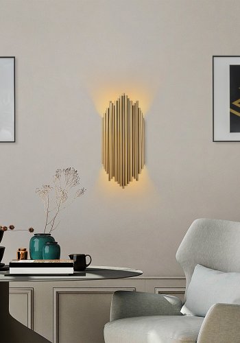 LUMI Kara vegglampe - gull metall