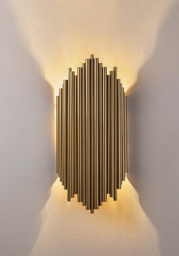 LUMI Kara vegglampe - gull metall