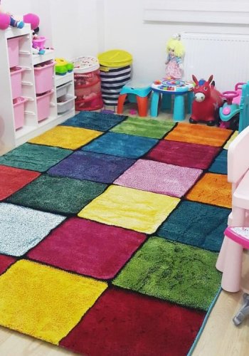 TEPPI Renkli gulvtppe m. tern, rektangulr - multifarvet polypropylen (140x200)